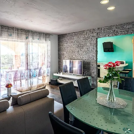 Brick & Blue Apartment Krk Town